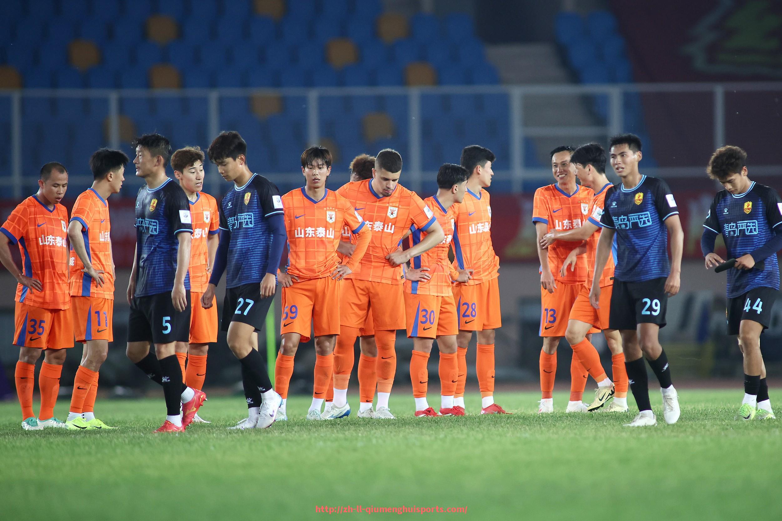 球盟会官网-法甲经典赛事聚焦：巅峰对决重温